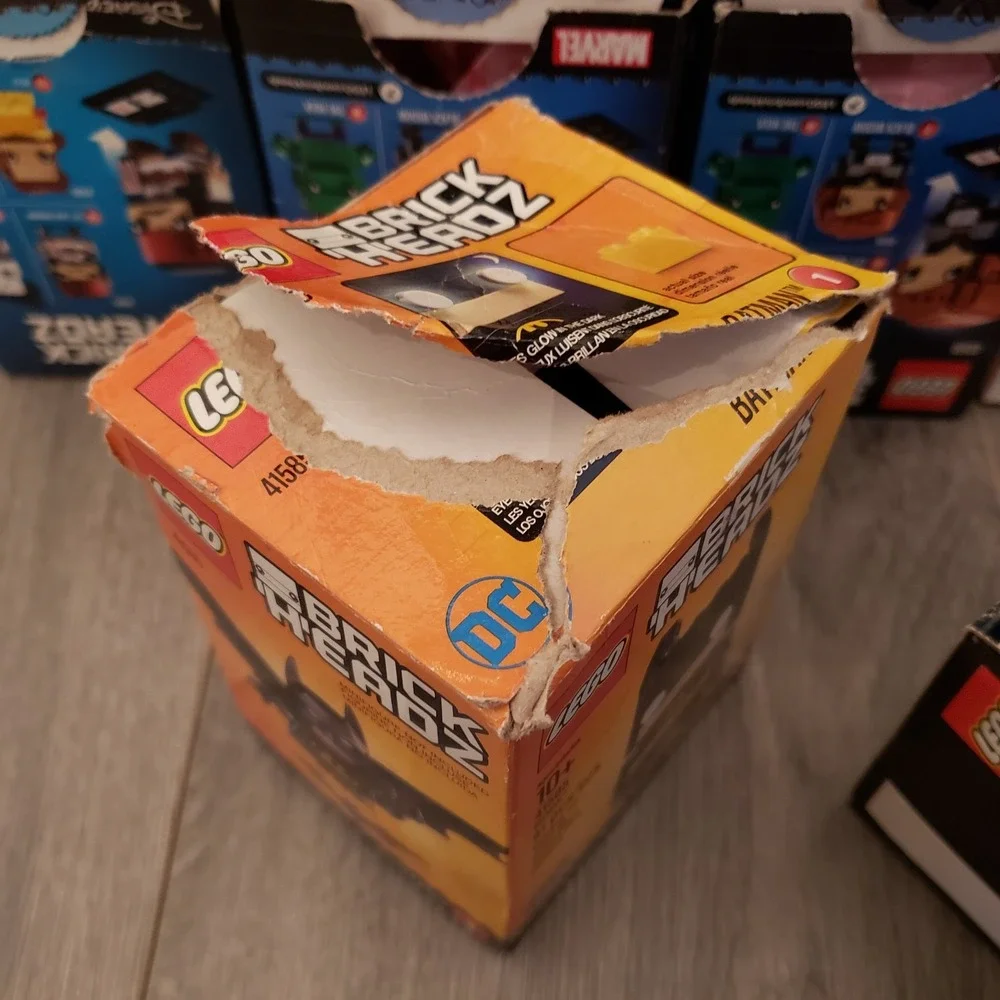 Lego please read